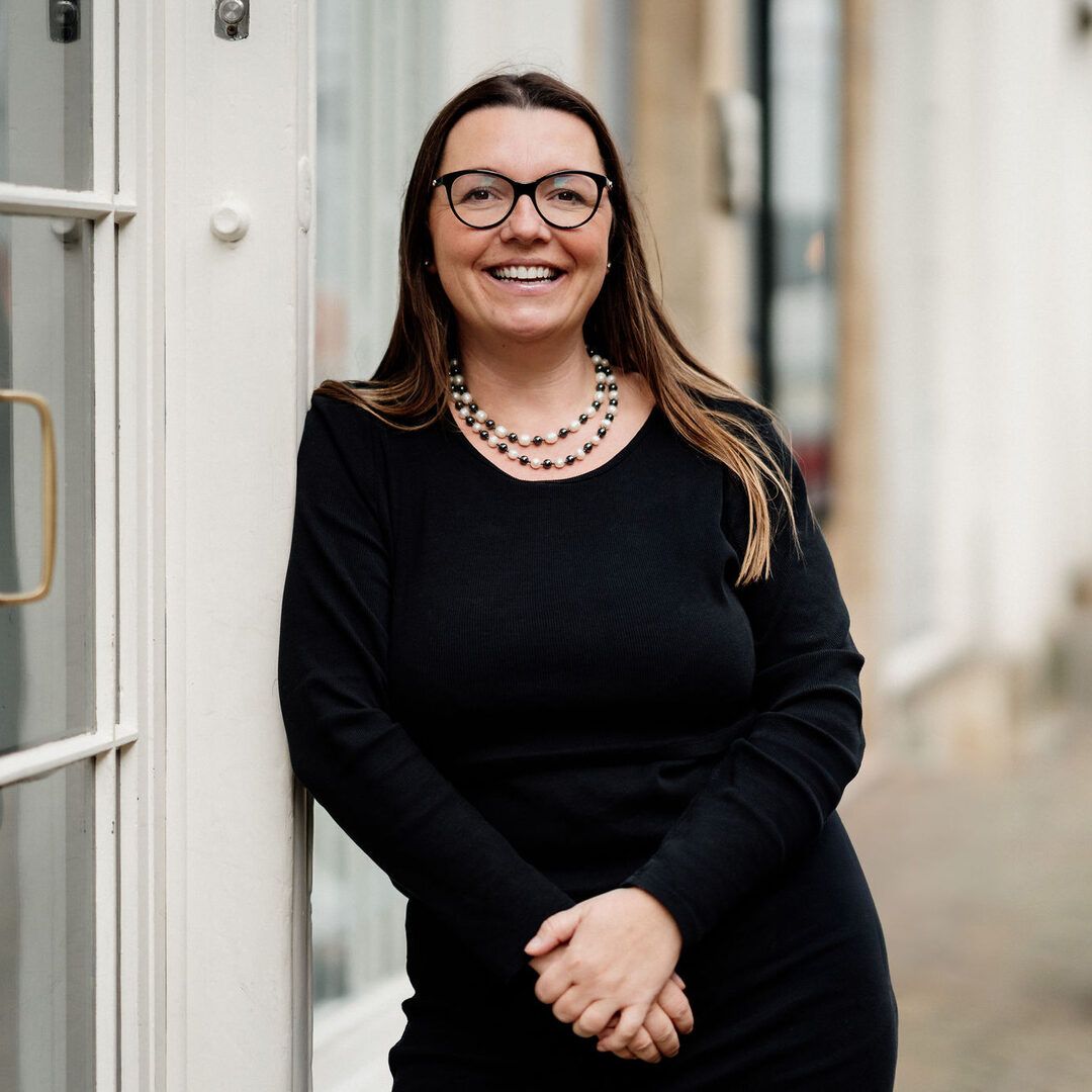 Portrait of Andrea Beesley-Hewitt